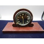 Mantel clock