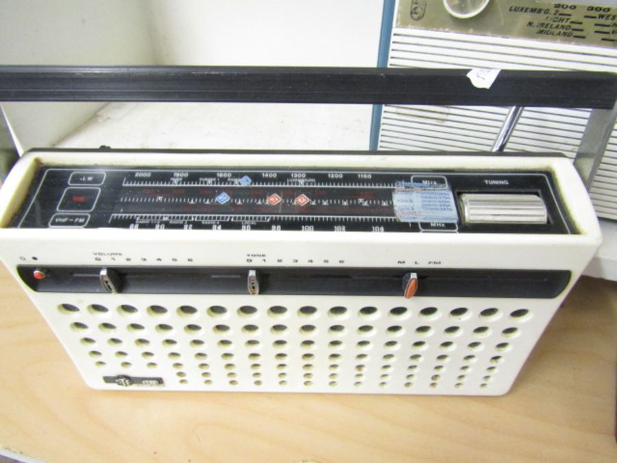 3 vintage radio's for Roberts, Philips. for display - Image 4 of 4