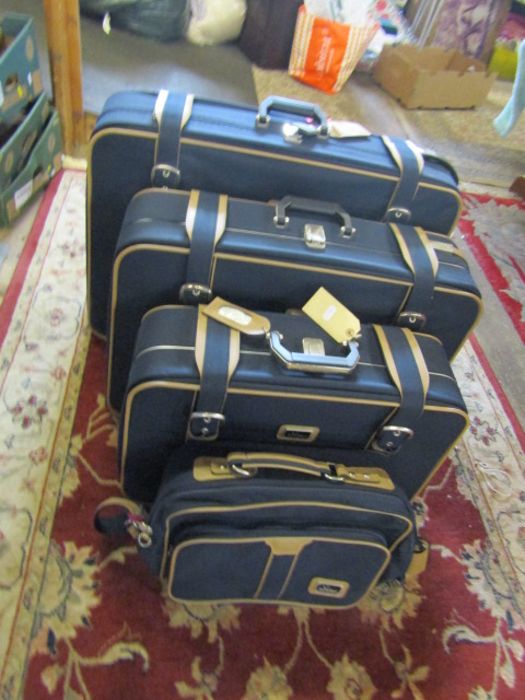 Matching set of 4 Antler suitcases - Image 5 of 5