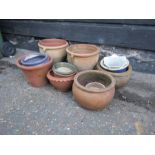 Quantity of terracotta plant pots