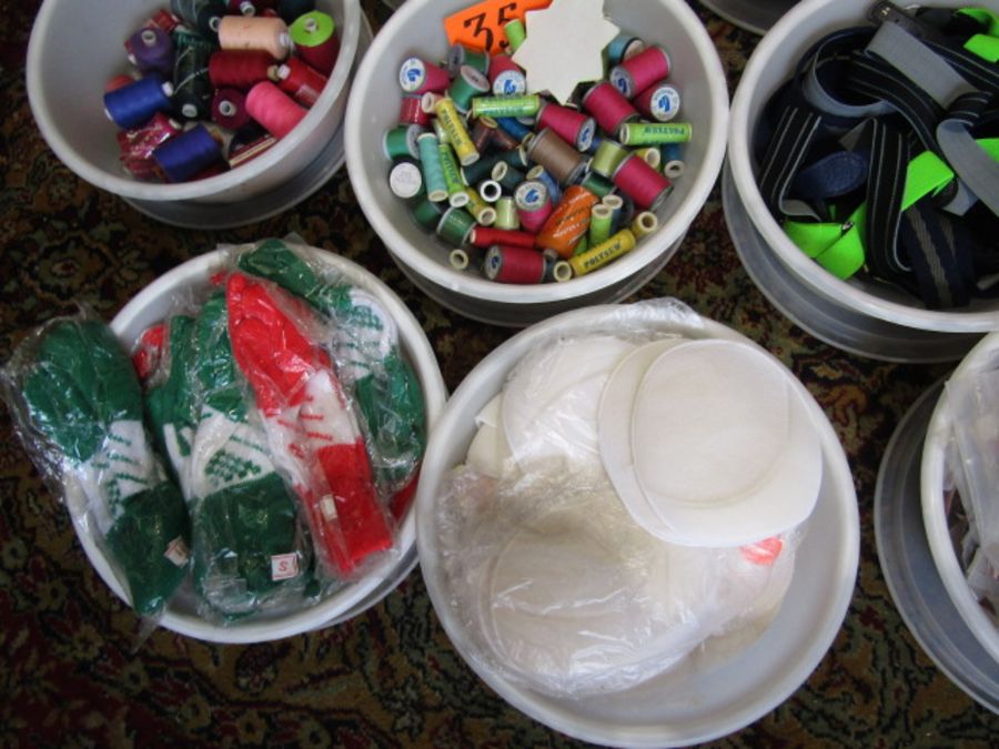 Haberdashery- 17 tubs of various haberdashery items - Image 2 of 2