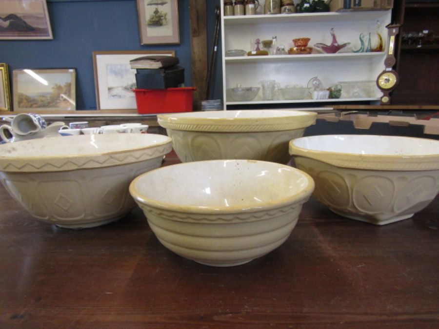 4 mixing bowls graduating in size - Image 4 of 5