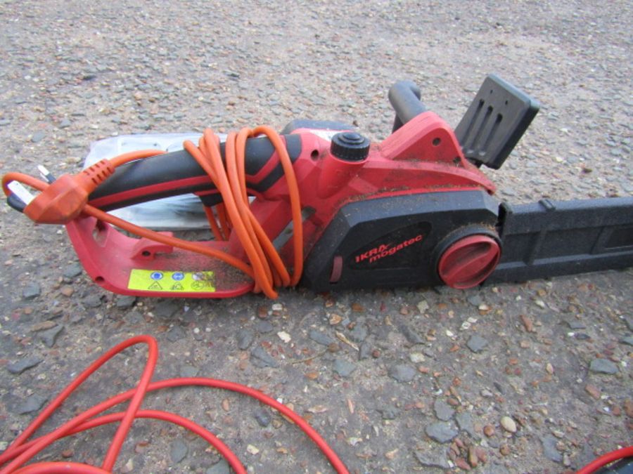 Electric garden shredder, strimmer and chainsaw - Image 3 of 4