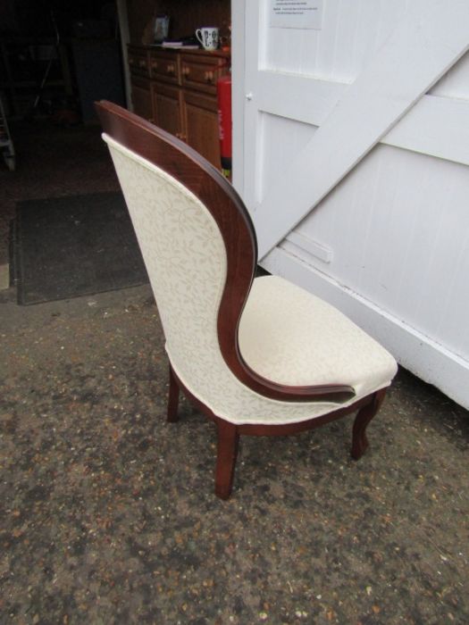 Mahogany upholstered button back bedroom chair - Image 6 of 6