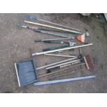 Garden tools including loppers and edging shears etc