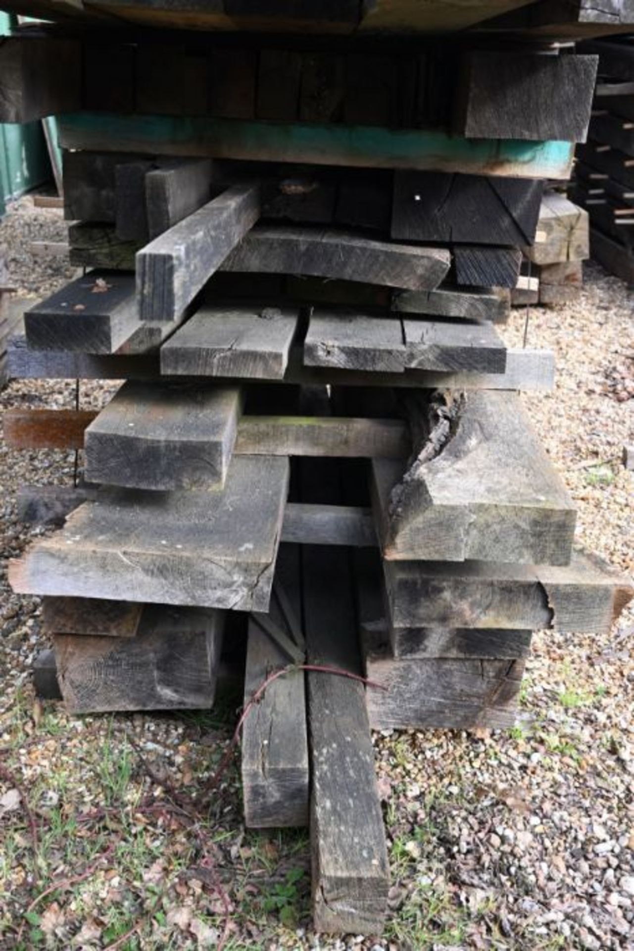 Pack of A/D Oak Beams 1.107m3 - Image 2 of 4