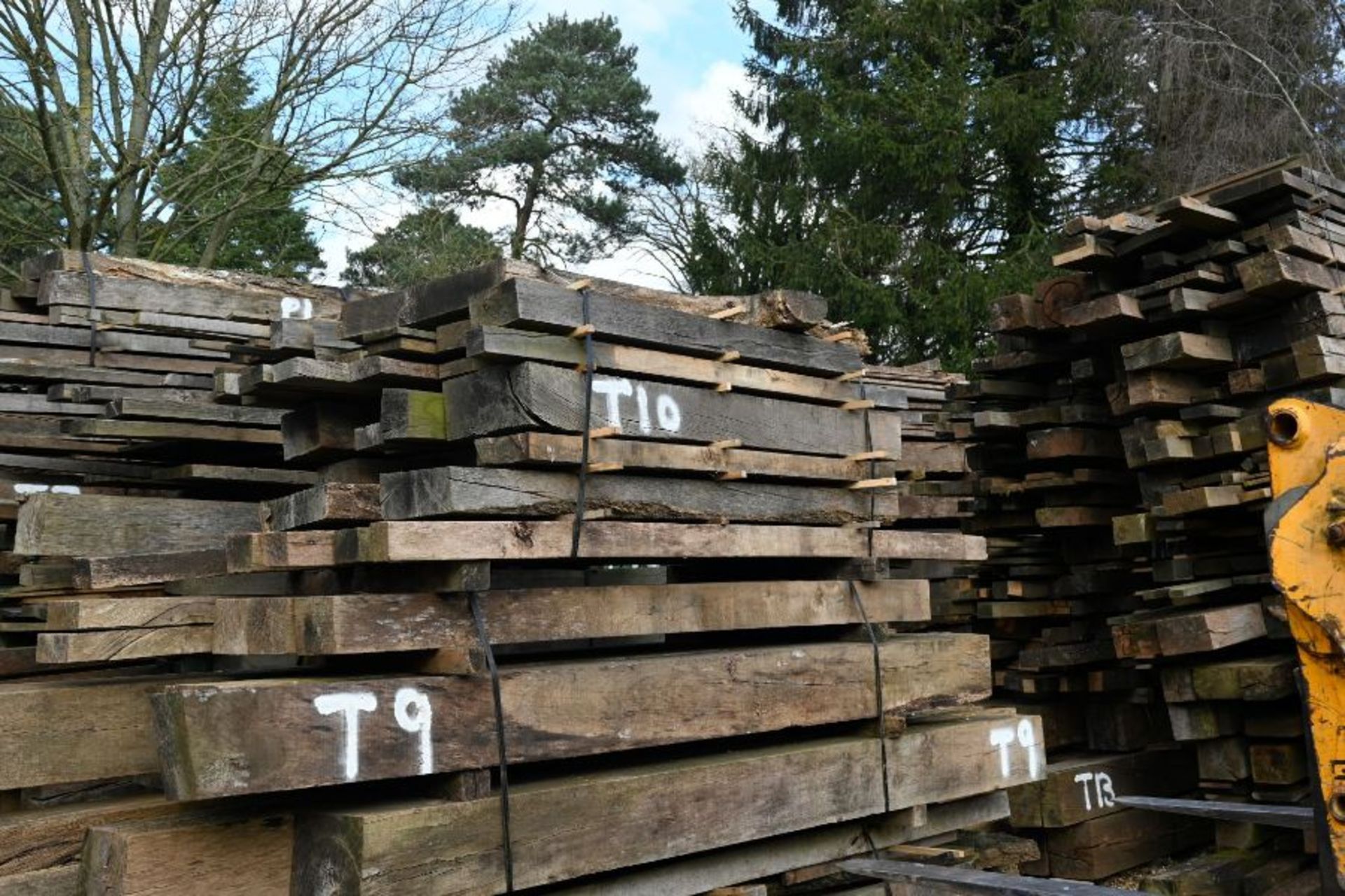 Pack of A/D Oak Beams 0.688m3 - Image 3 of 3