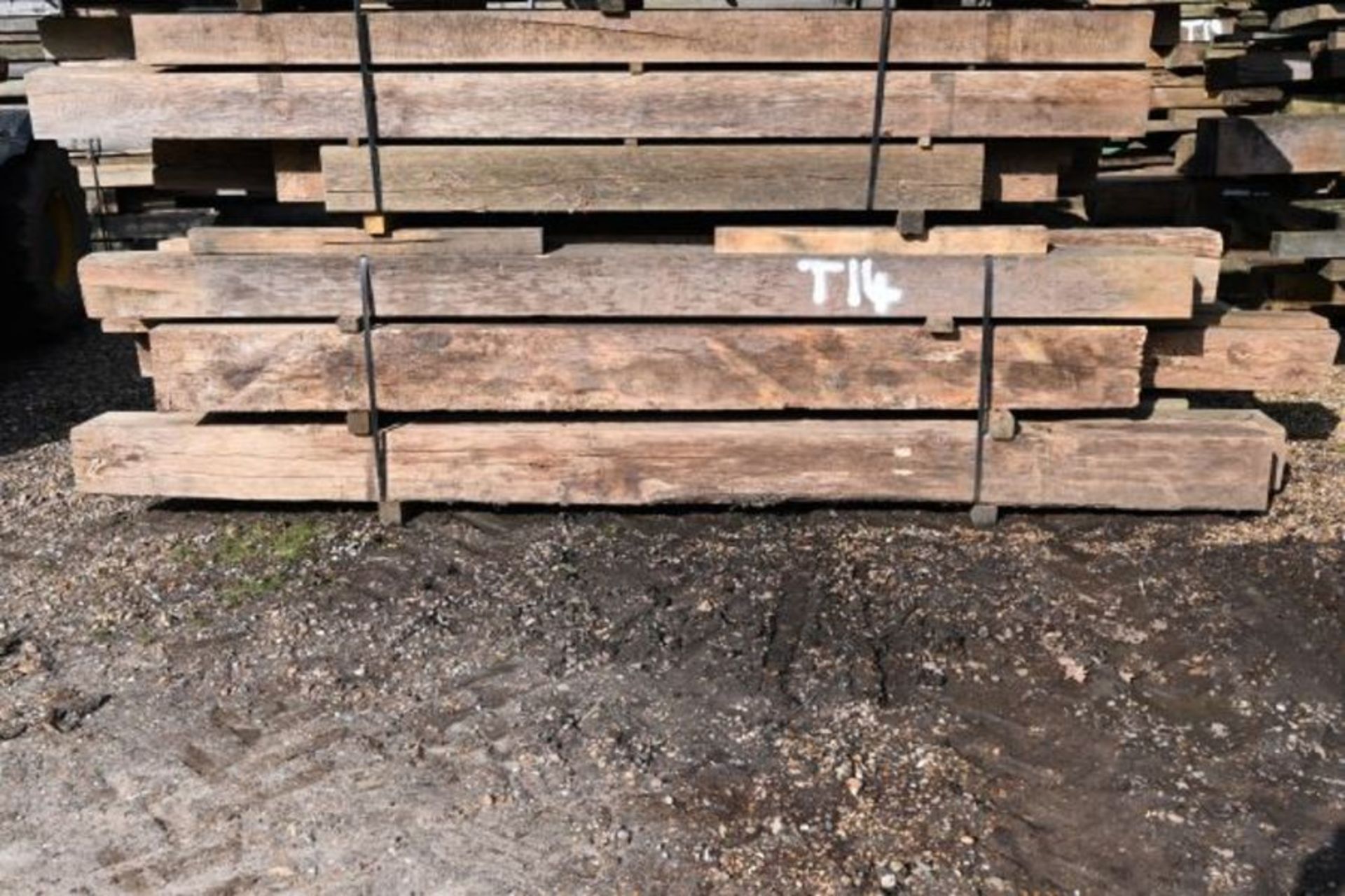 Pack of A/D Oak Beams 2.249m3 - Image 2 of 3