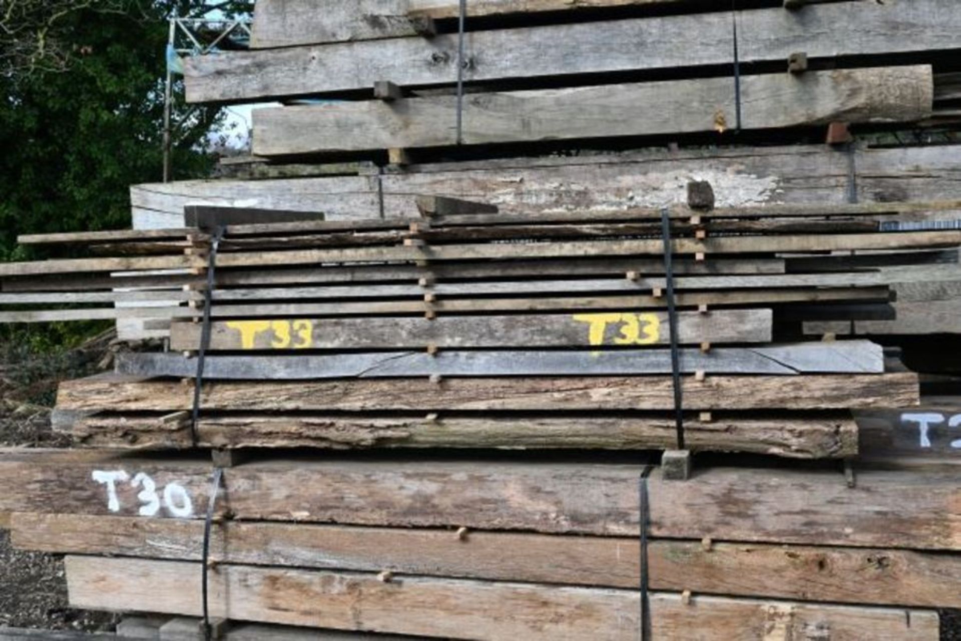 Pack of A/D Oak Beams 0.5m3 (T33) - Image 2 of 3