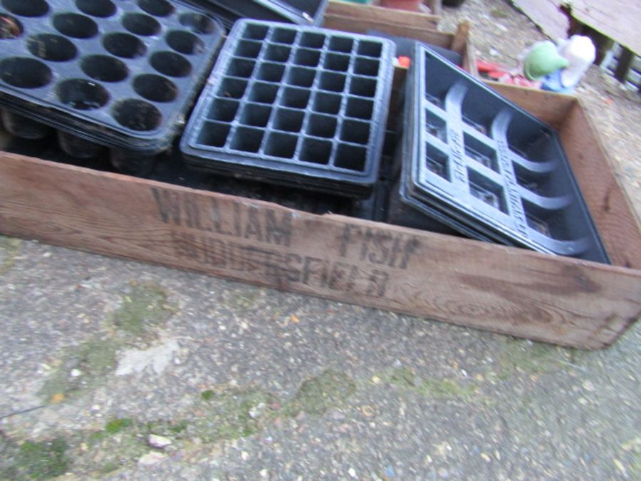 Gardening items including plant pots and trays, roofing felt and tools etc - Image 6 of 6