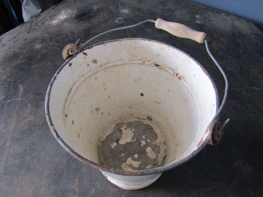 Vintage aluminium kettle with name and enamel bucket - Image 3 of 3