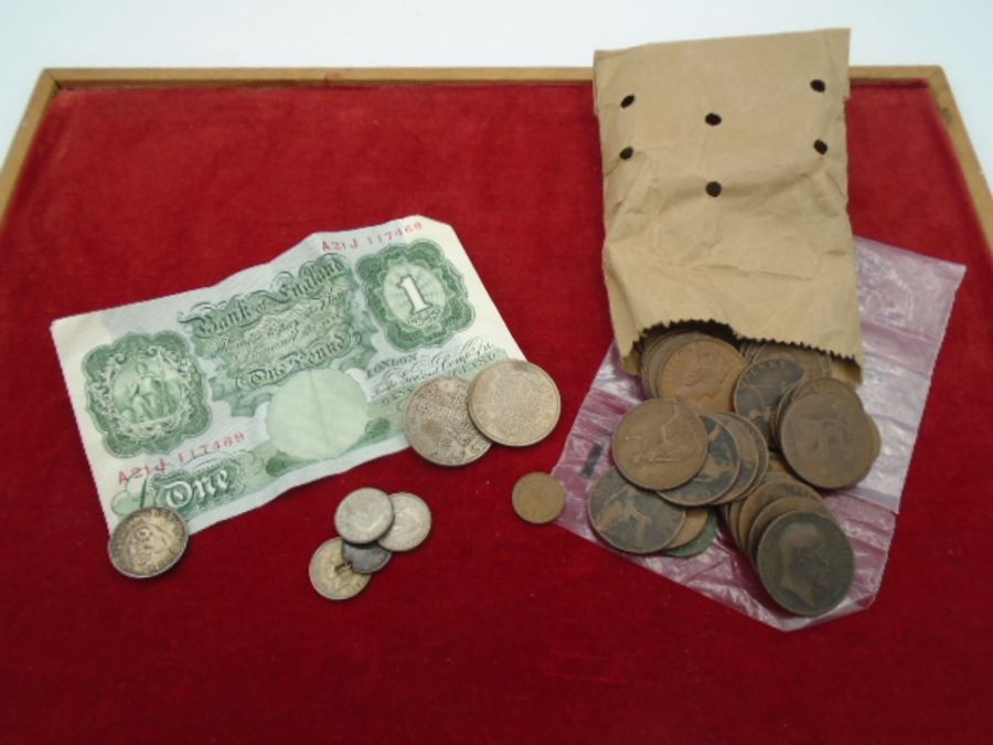 Beales One Pound note (A21) plus a mixed bag of coinage containing little silver but mainly
