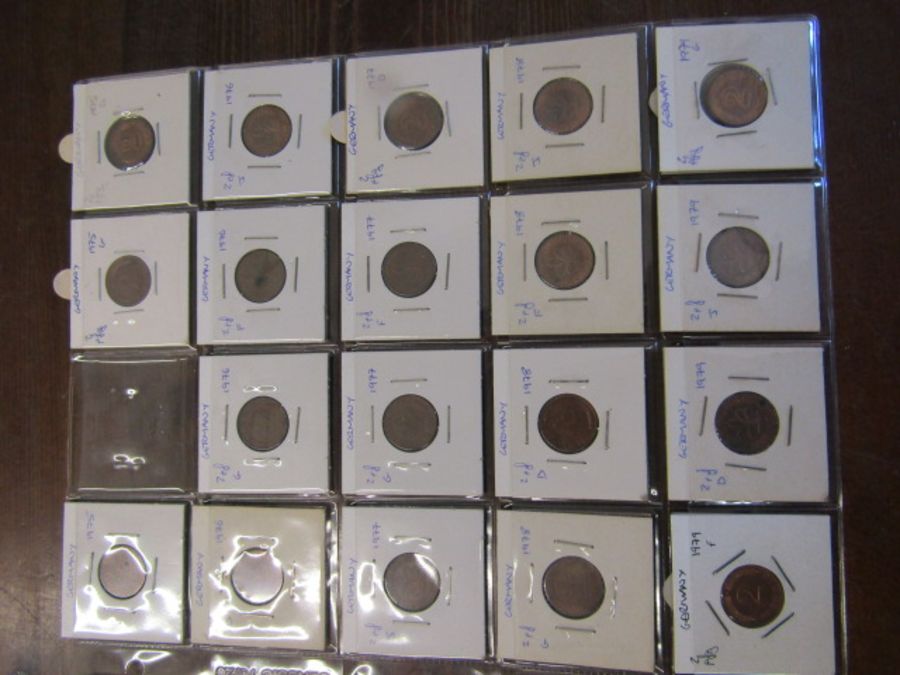 A collection of 50% English and 50% foreign coinage- English copper with some modern crowns and - Image 10 of 23