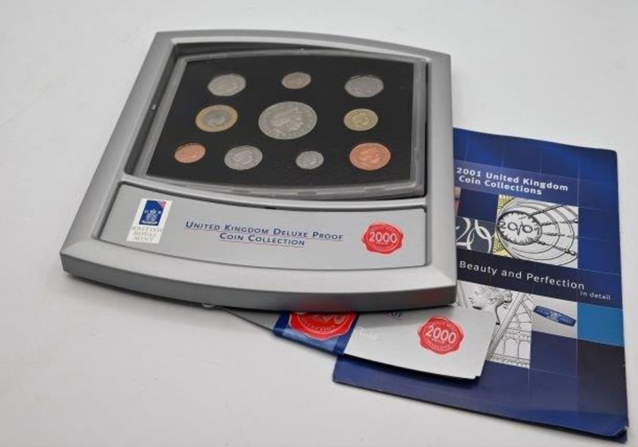 Royal Mint 2000 coin proof collection includes Victorian anniversary £5 crown; Marconi commemorative - Image 4 of 4