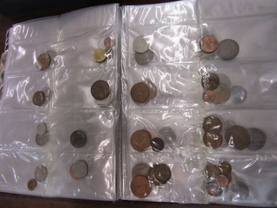 A collection of 50% English and 50% foreign coinage- English copper with some modern crowns and - Image 20 of 23