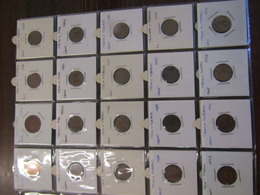 A collection of 50% English and 50% foreign coinage- English copper with some modern crowns and - Image 15 of 23