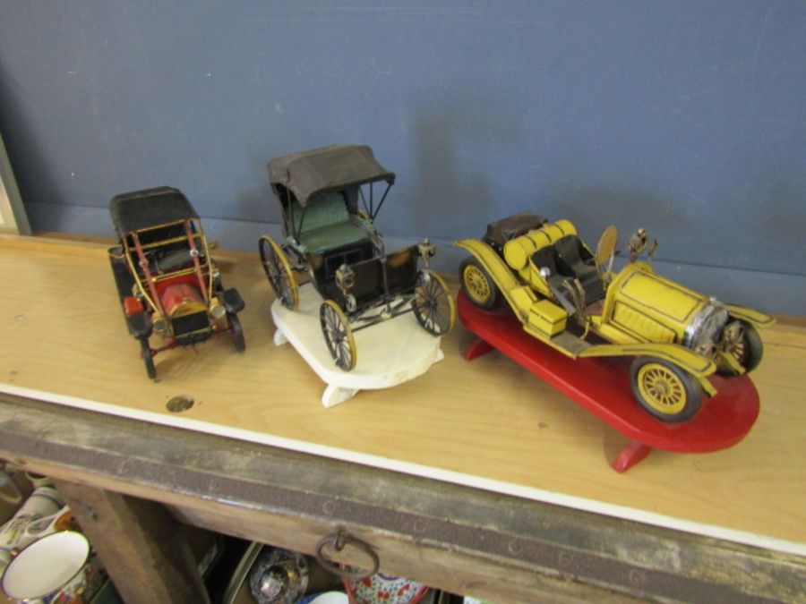 3 Vintage metal cars on stands. Tallest H30cm approx - Bild 2 aus 5