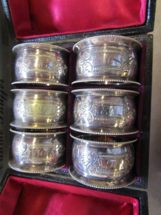 Collection of silver plate and other meta items to include napkin rings, cheese markers, candle - Image 3 of 9