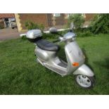 Vespa Piaggio 1998 ET4 125 scooter with only 358 m