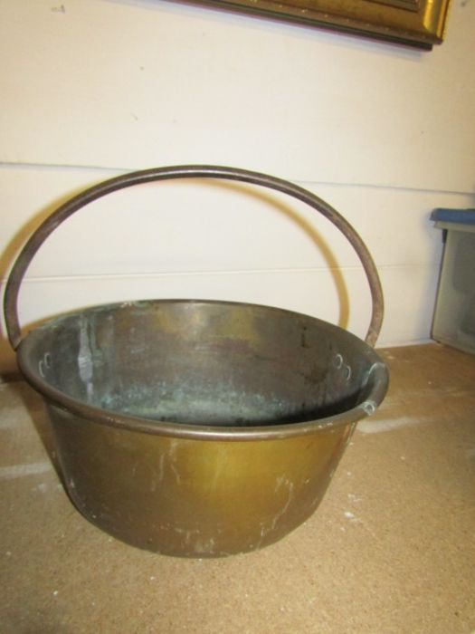 Brass handled pan and bucket - Image 3 of 3