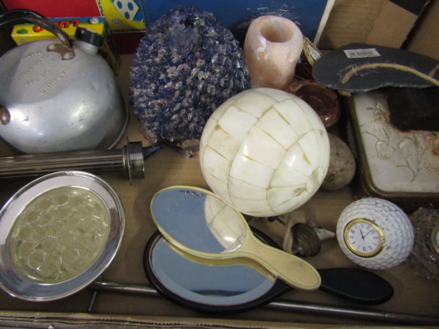 A box of collectables to include onyx, horn handlded copper pan, palmistry print, clogs etc - Image 6 of 9