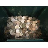 A tub of mostly modern 1p's many u/c 22lbs in weight