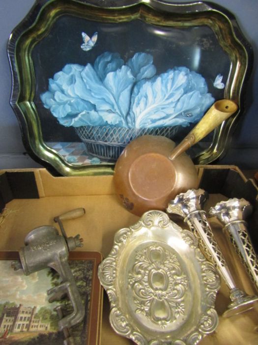 A box of collectables to include onyx, horn handlded copper pan, palmistry print, clogs etc - Image 8 of 9