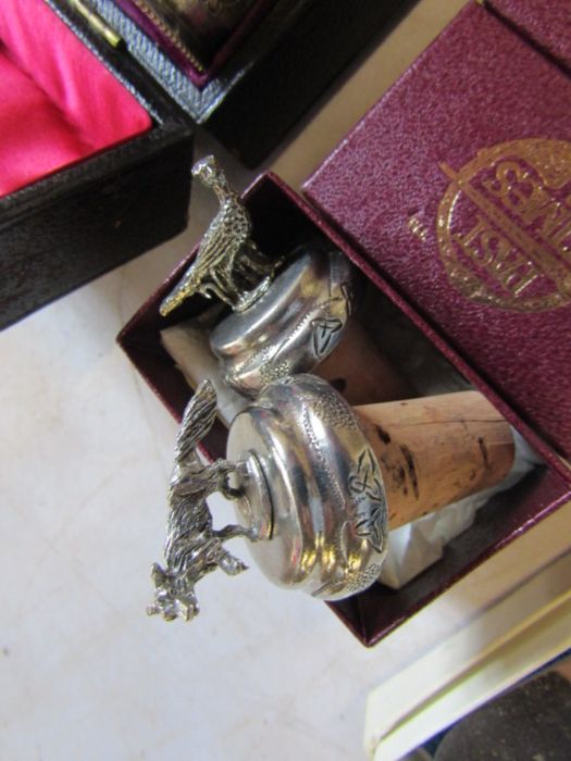 Collection of silver plate and other meta items to include napkin rings, cheese markers, candle - Image 2 of 9