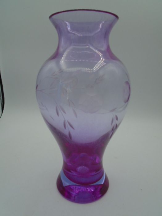4 coloured glass vases, tallest approx 39cm - Image 6 of 7