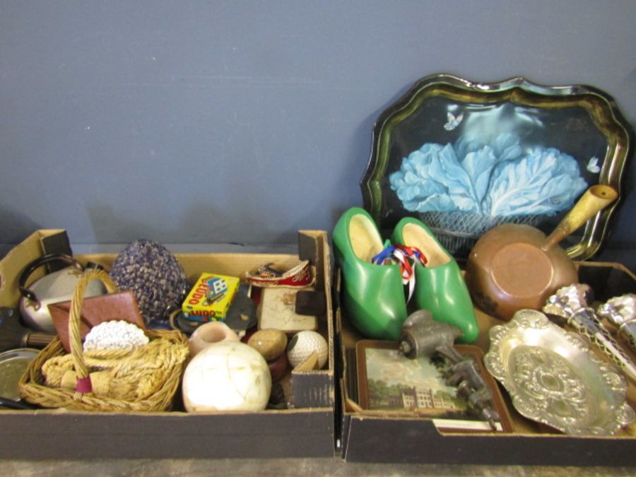 A box of collectables to include onyx, horn handlded copper pan, palmistry print, clogs etc - Image 7 of 9