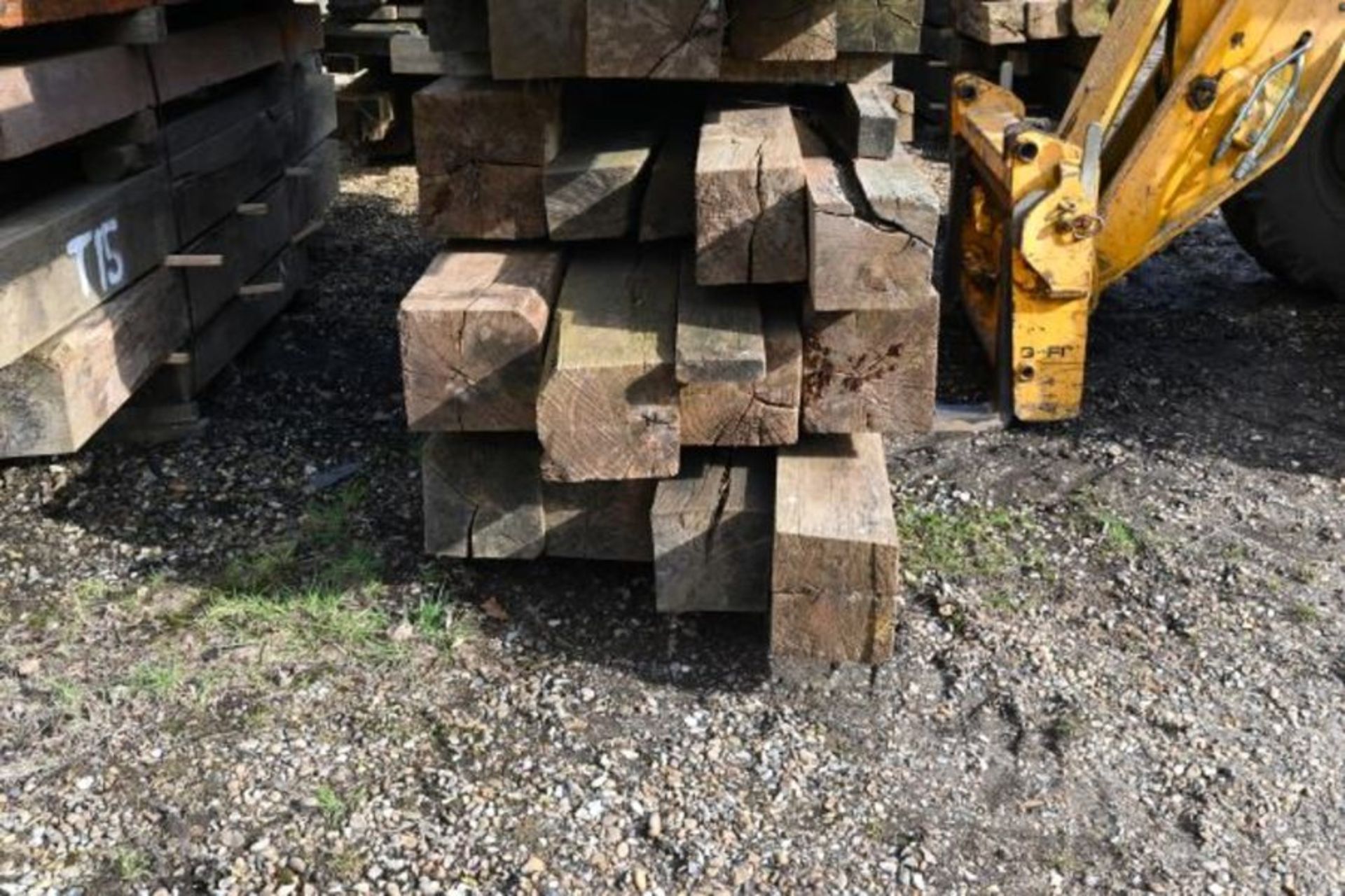 Pack of A/D Oak Beams 2.249m3 - Image 3 of 3