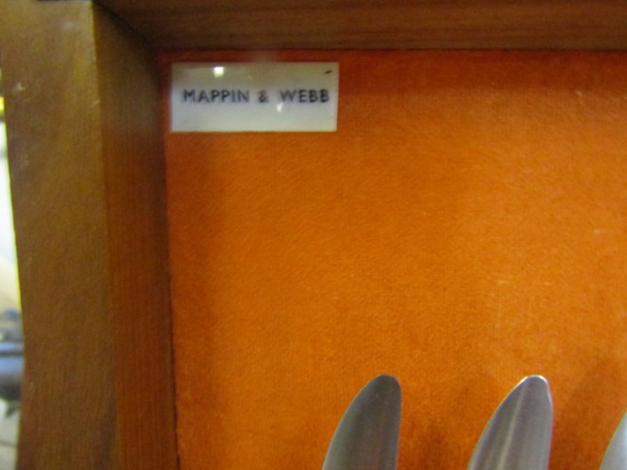 Mapin and Webb part cutlery canteen with 3 empty canteen boxes and display case - Image 2 of 4