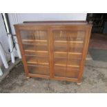 Oak 2 door glazed display cabinet H123cm W122cm D33cm approx