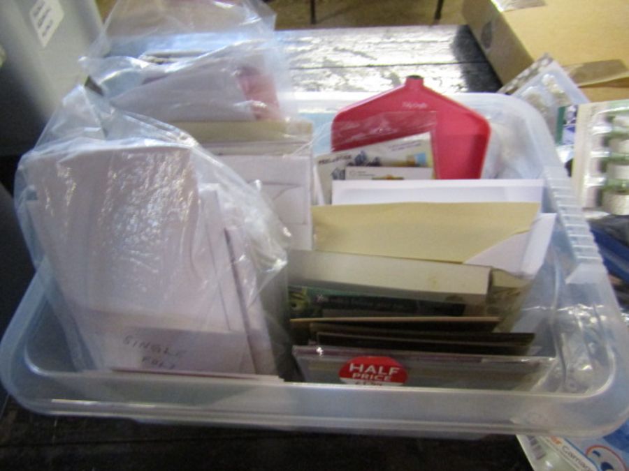 Craft job lot- a stillage of craft items - Image 24 of 39