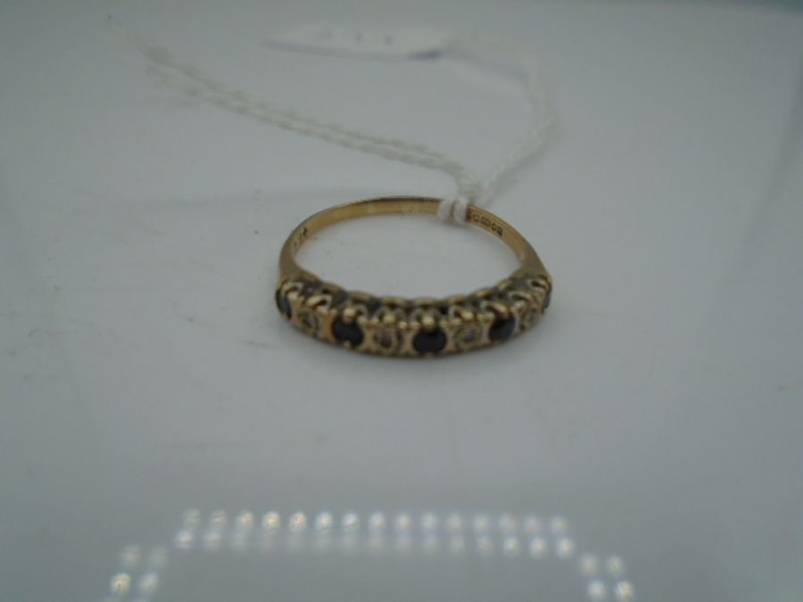 An early 9ct gold hallmarked ring set with sapphires and diamonds, in vintage jewellers box gross - Image 4 of 5
