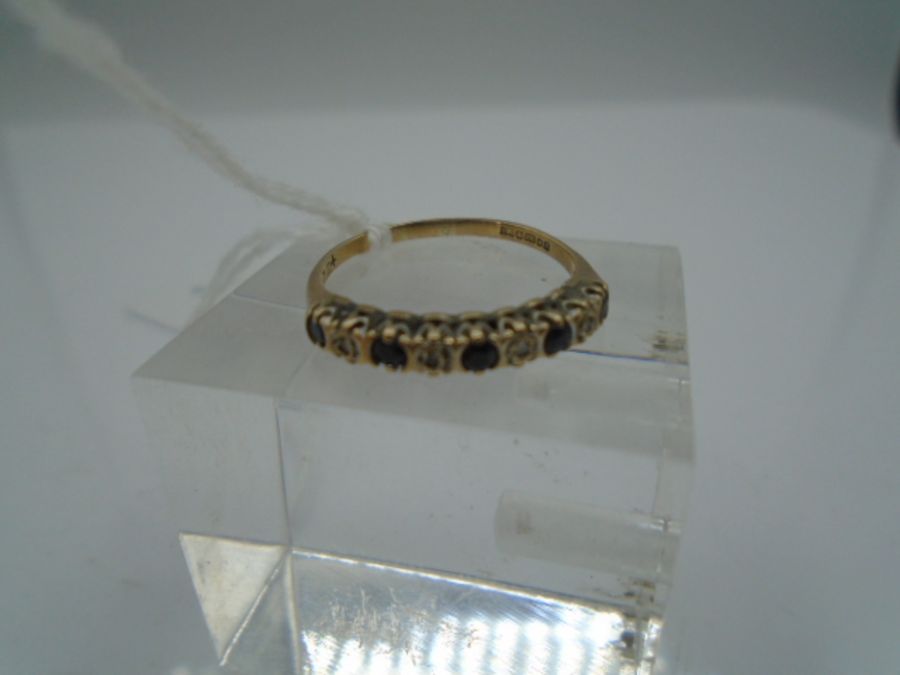 An early 9ct gold hallmarked ring set with sapphires and diamonds, in vintage jewellers box gross - Image 2 of 5