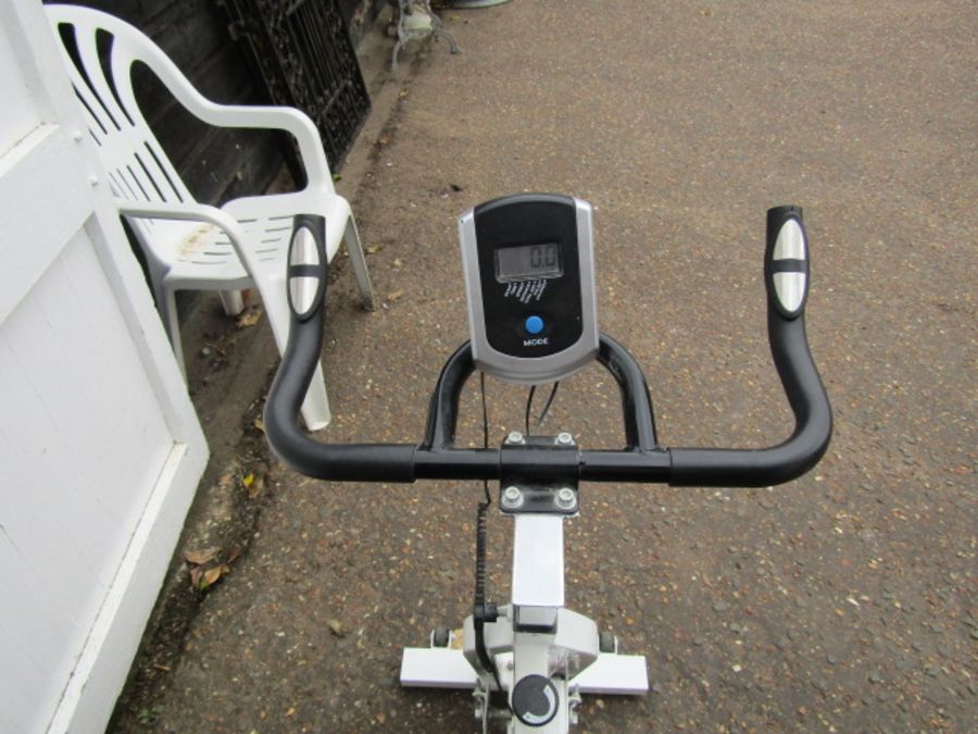 Exercise bike from a house clearance - Image 2 of 2