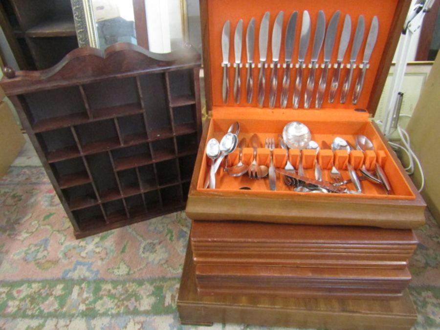 Mapin and Webb part cutlery canteen with 3 empty canteen boxes and display case