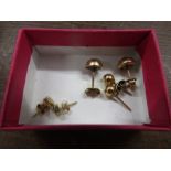 9ct gold studs 2.4gms
