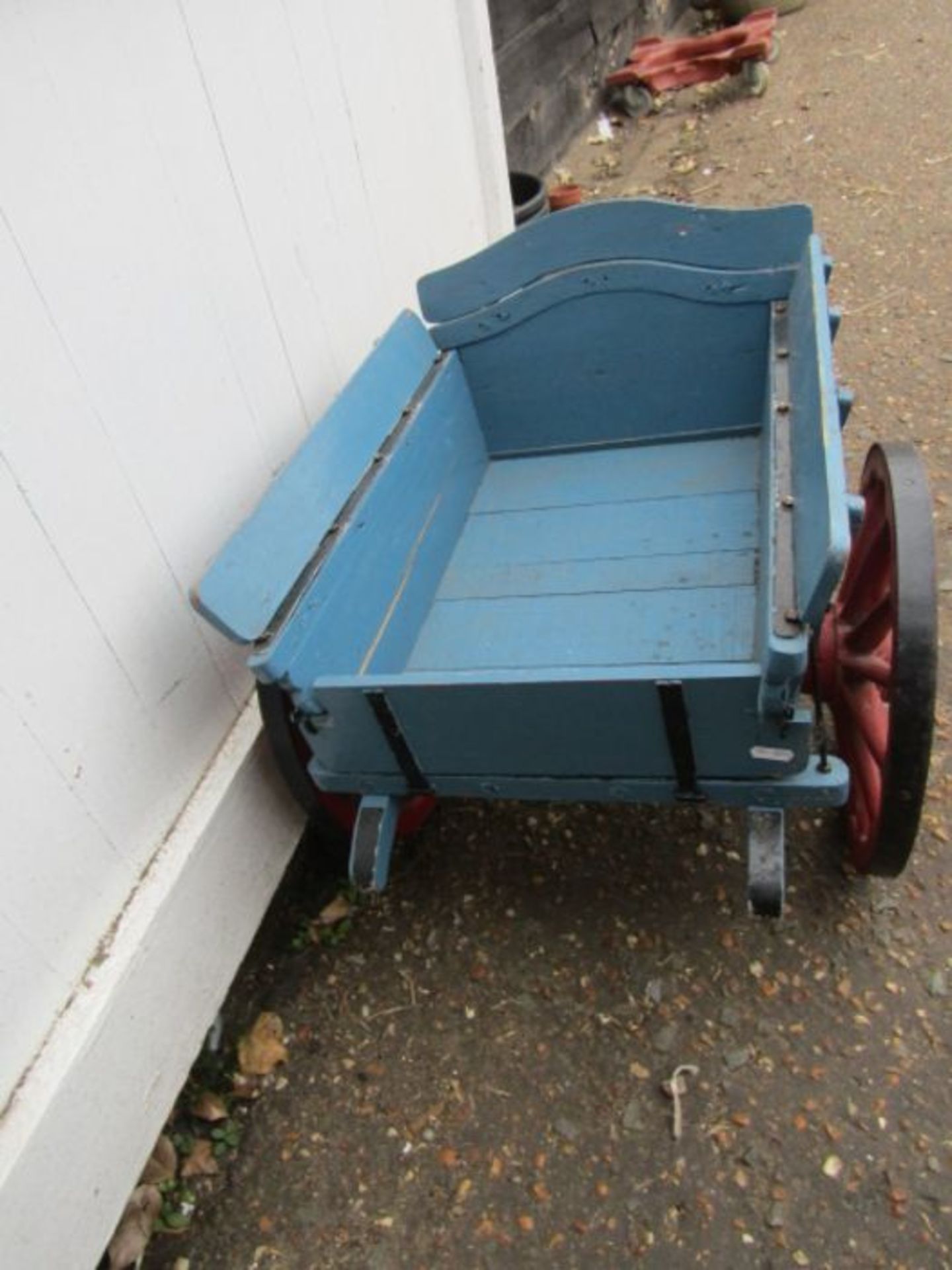 A small wooden horse cart/ wagon 115cm long and 60cm high - Image 4 of 6