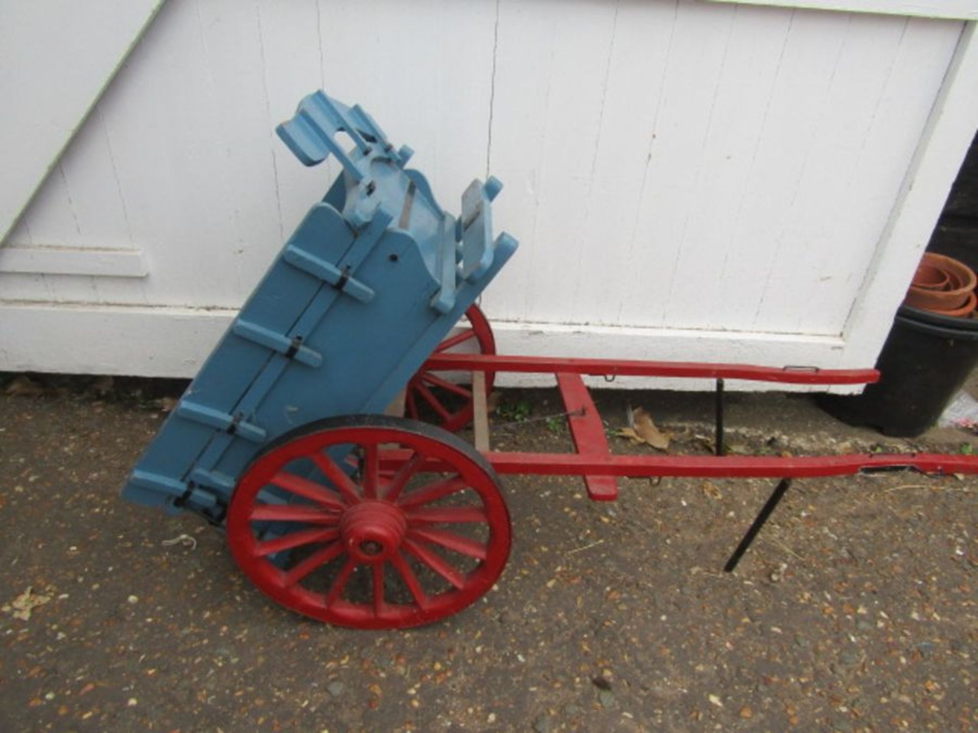 A small wooden horse cart/ wagon 115cm long and 60cm high - Image 5 of 6