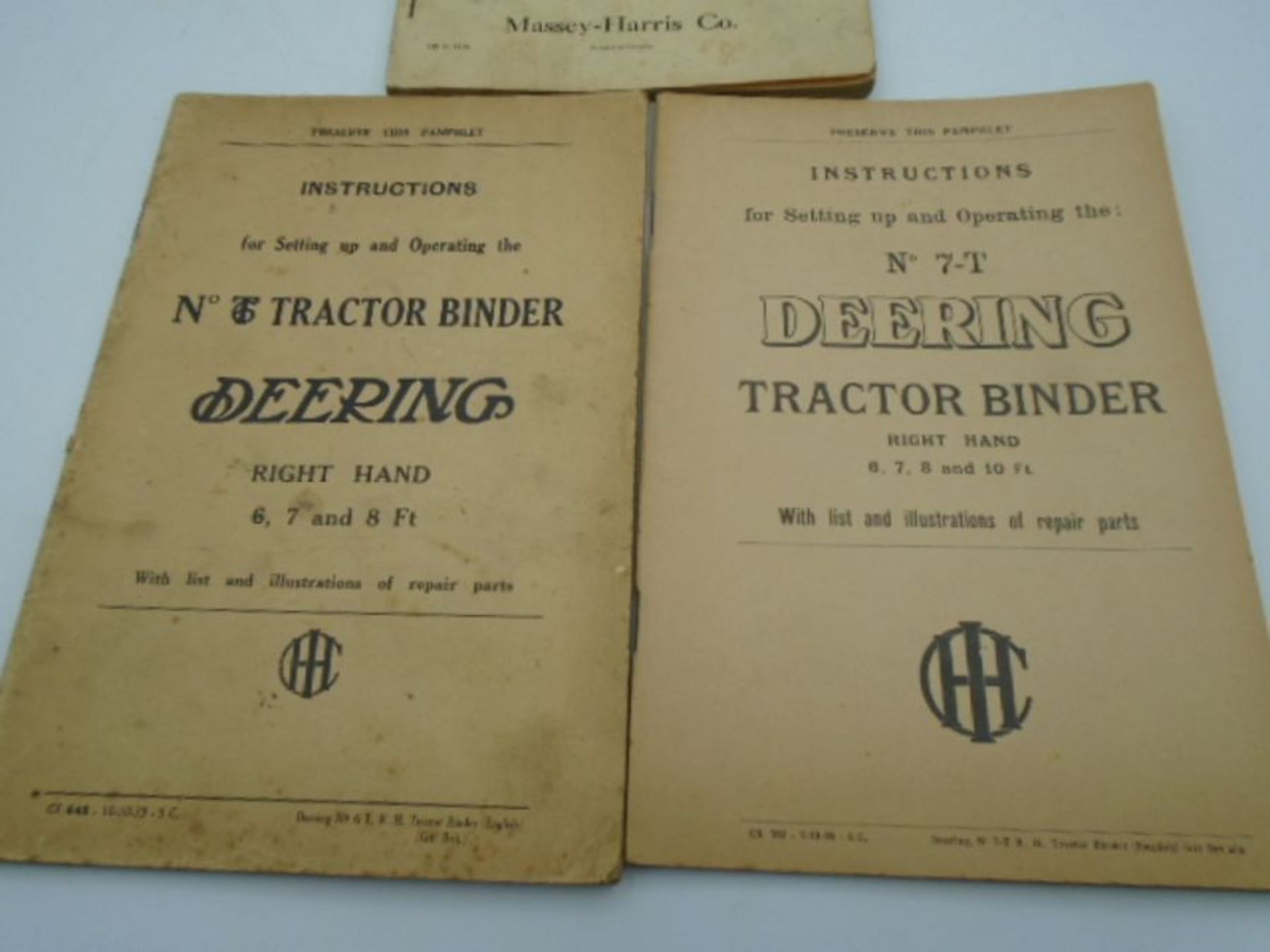 3 Deering instruction booklets right hand 6, 7, 8 and 10 with French/English 10a (ex-lot 645) - Image 2 of 4