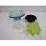 4 glass dishes