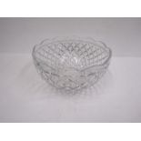 A large glass punch bowl 31x18cm