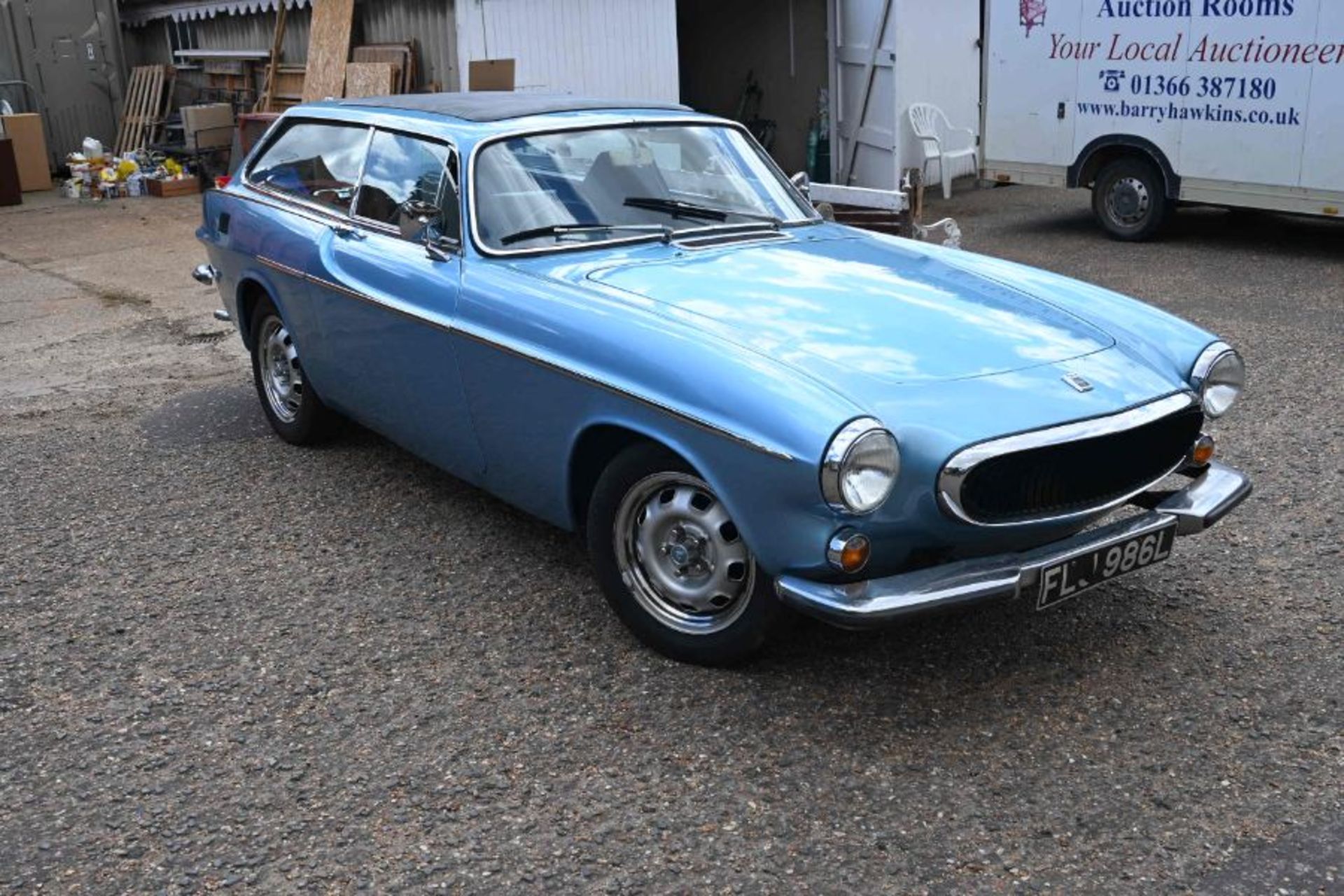 Volvo P1800 ES - Image 5 of 34