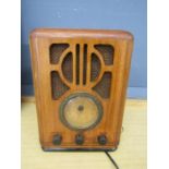 Vintage style radio