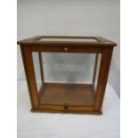 Philip Harris ltd display case 45x45x28cm