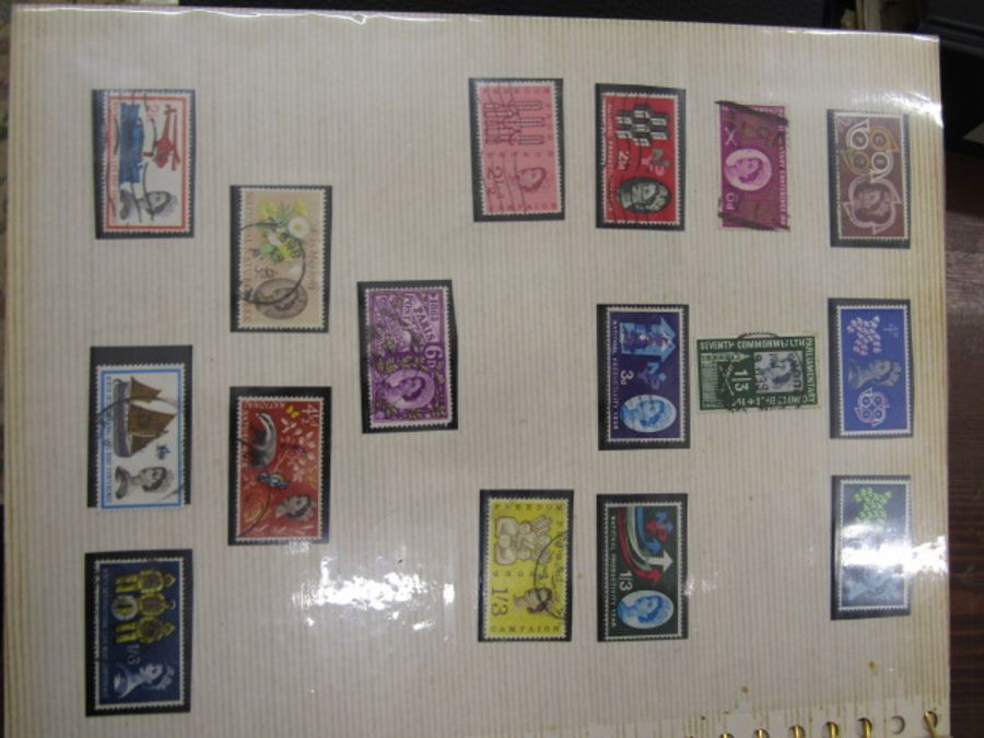 A stamp album containing G.B 1929,1924, 1926, 1/2d-1-1980 mint used. Many gaps - Image 9 of 36