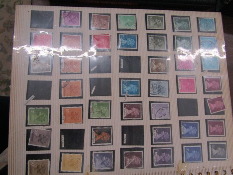 A stamp album containing G.B 1929,1924, 1926, 1/2d-1-1980 mint used. Many gaps - Image 19 of 36