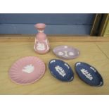 5 Pieces of mixed Wedgewood Jasperware including pink and cobalt blue